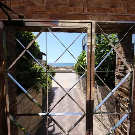 Aloha, Primera Línea De Playa. Apartamento *