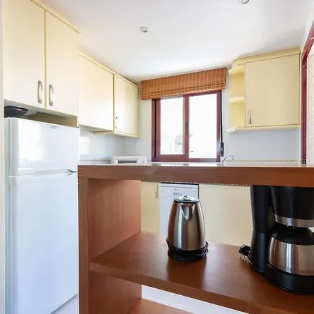 Aloha, Primera Línea De Playa. * Calpe